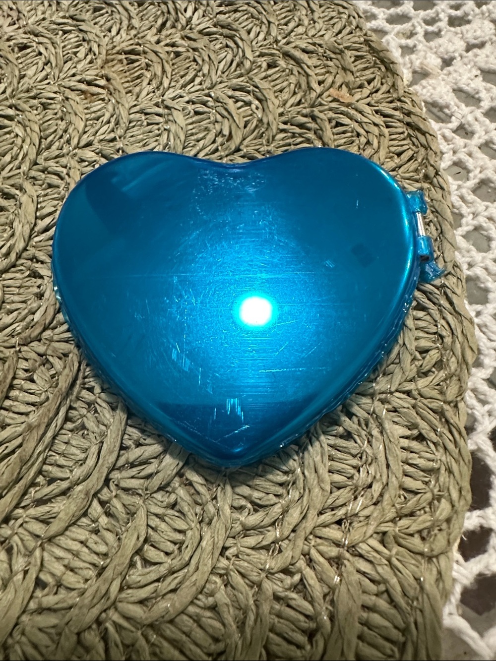 Maid of Honor Heart Compact Mirror - Blue - Picture 2 of 2
